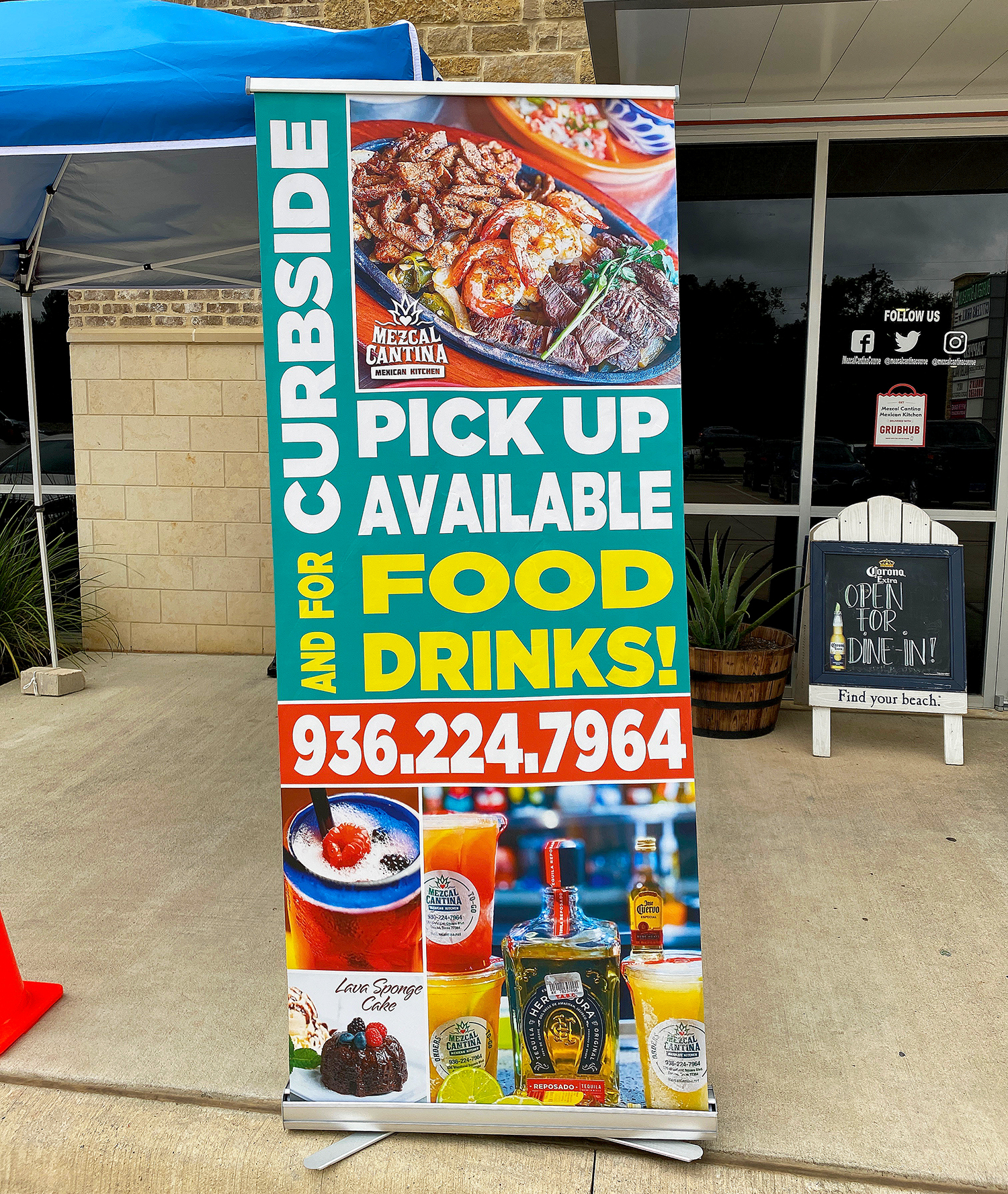 Retractable Vertical Banner